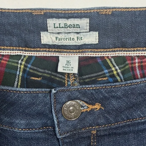 L.L. Bean Women's Favorite Fit Flannel Lined Jeans Size 16 Petite - Picture 3 of 14